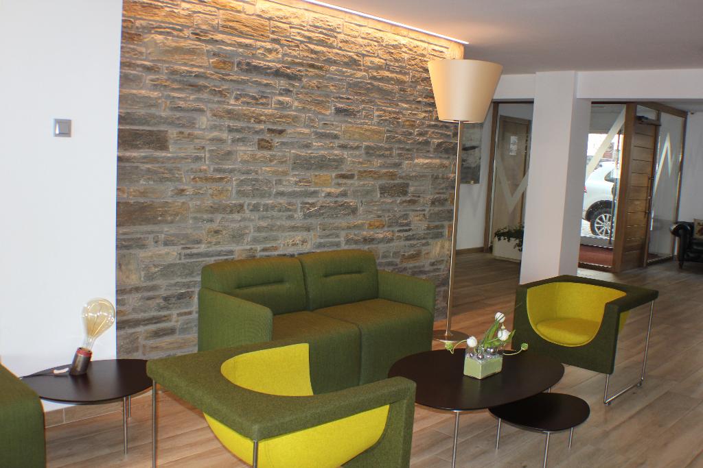 Kandahar - Lobby