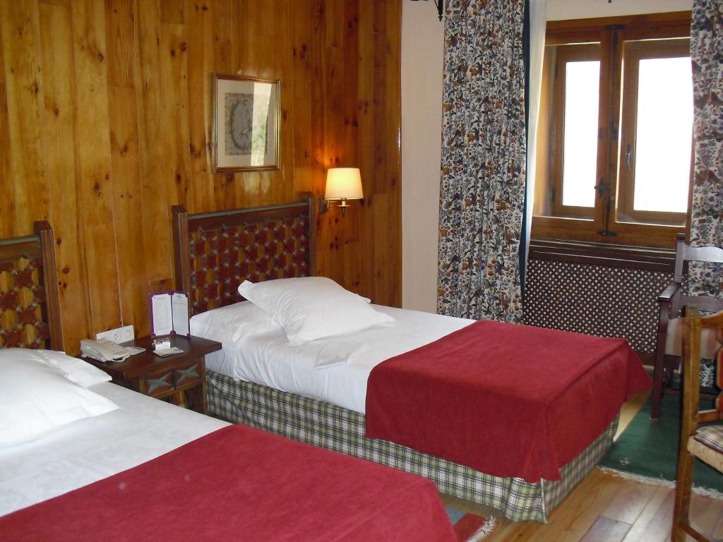Parador de Bielsa gallery photo 6