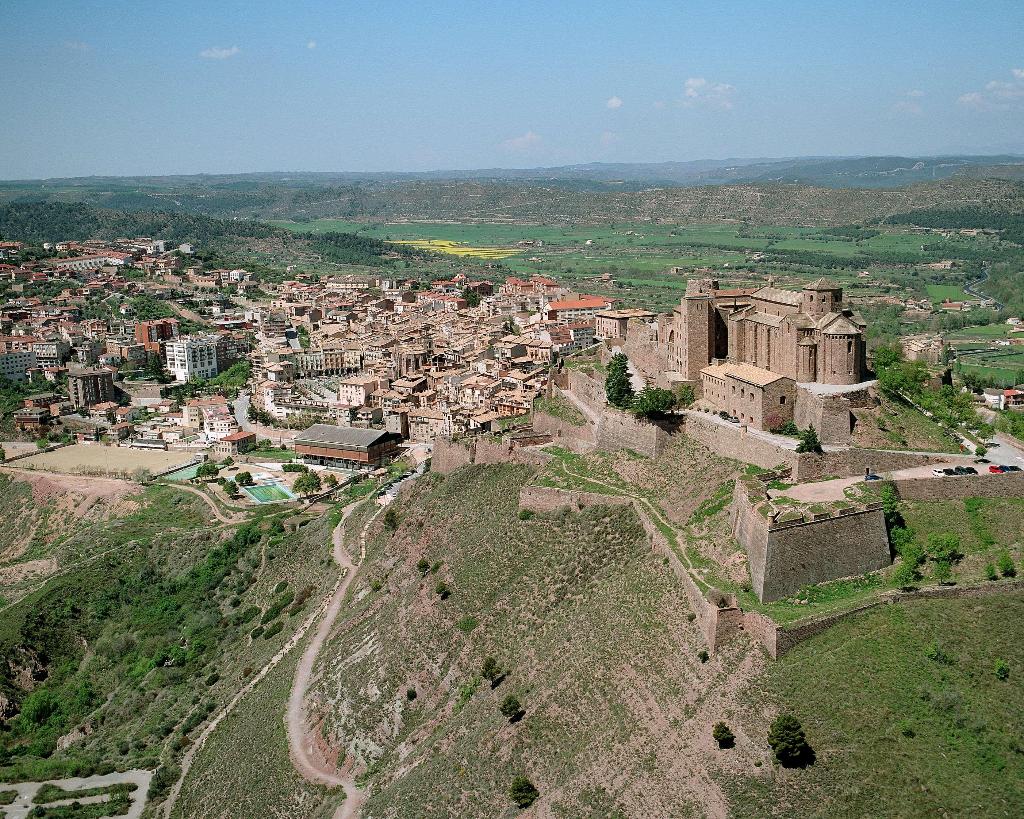 Parador de Cardona gallery photo 11
