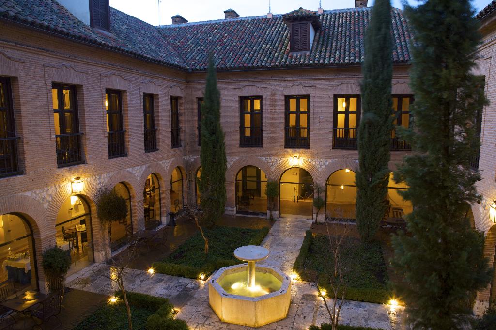Parador de Chinchon gallery photo 7