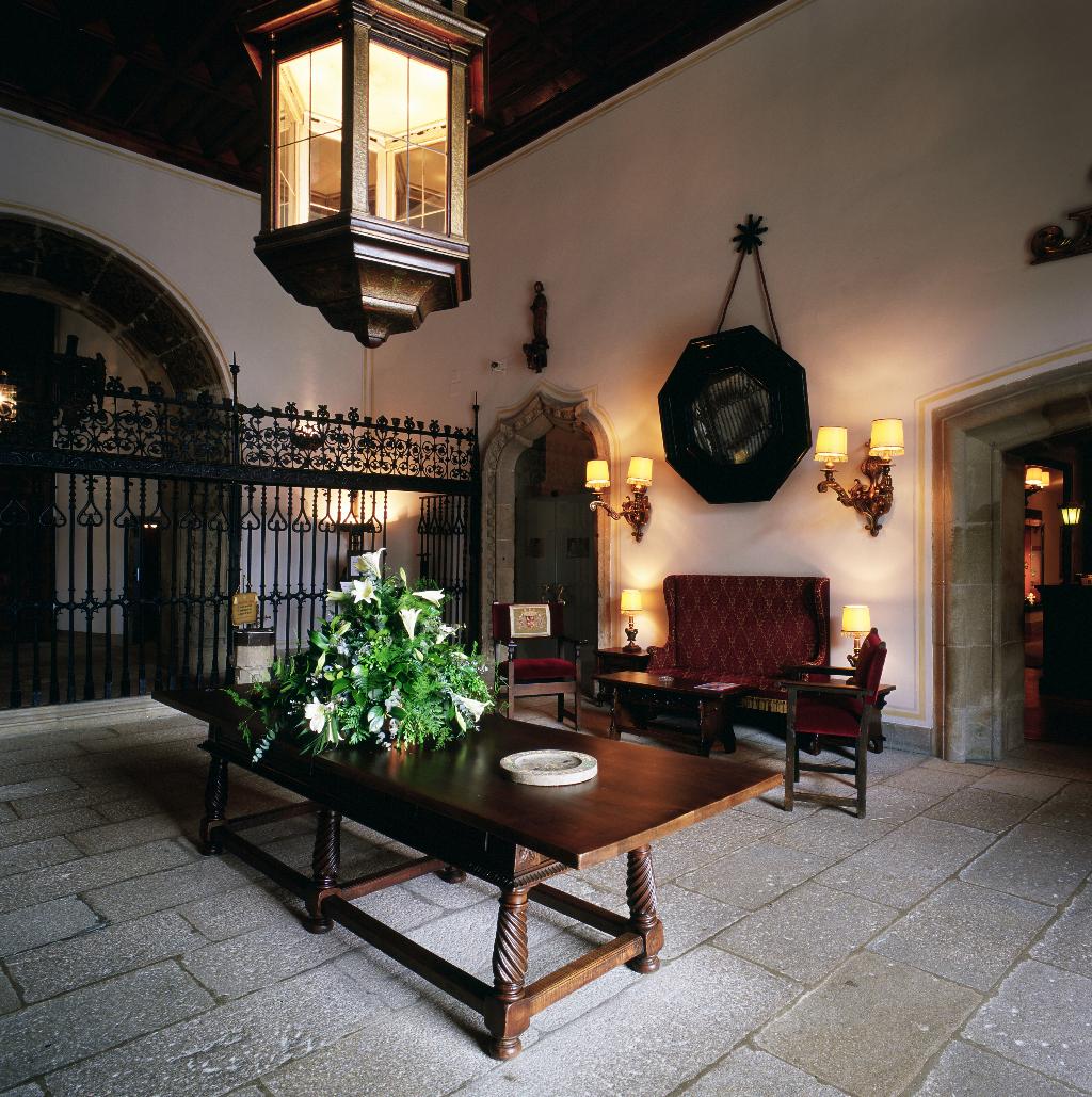 Parador de Santiago – Hostal Dos Reis Catolicos gallery photo 8