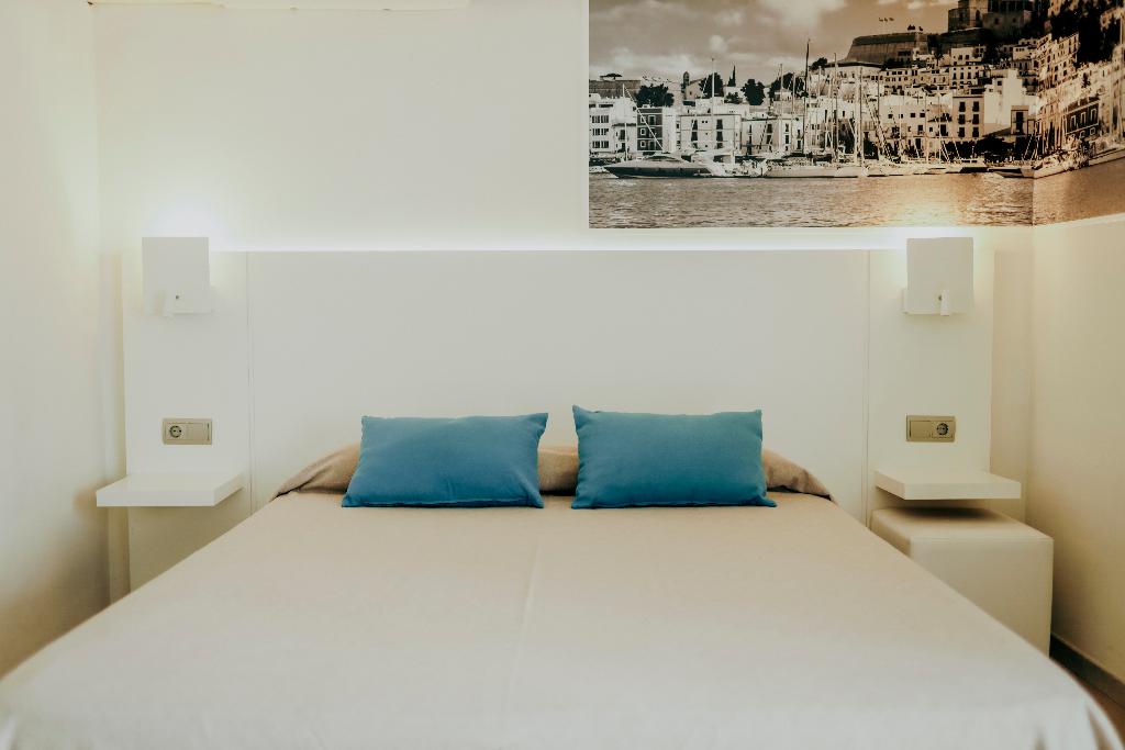 Hotel Bora Bora Apartamentos - Adults Only, Spanien, Playa d'en Bossa. Großes 1