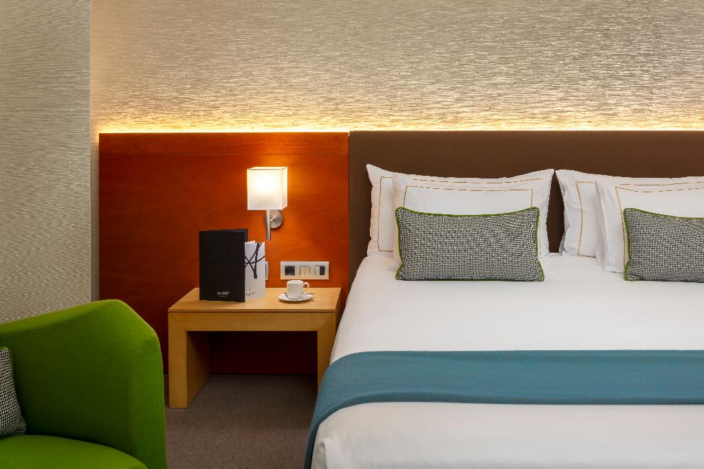 hotel-thumb