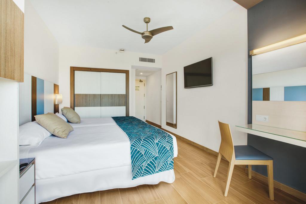 Hotel Riu Festival