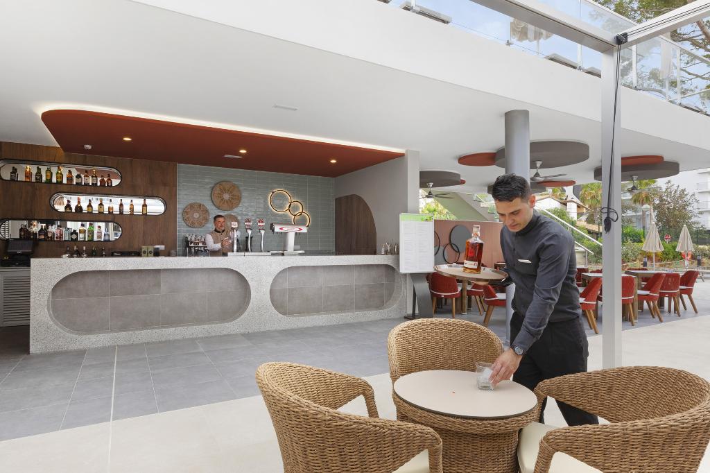 Hotel Hotel Riu Concordia, Spanien, Playa de Palma. Großes 18