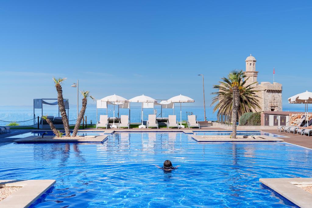 Hotel Aparthotel  Ferrer Skyline, Spanien, Ciutadella de Menorca. Großes 40