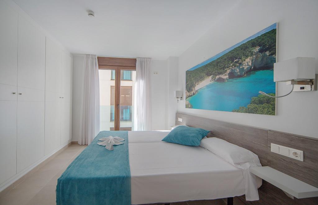 Hotel Aparthotel  Ferrer Skyline, Spanien, Ciutadella de Menorca. Großes 1