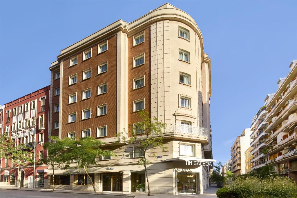 hotel-thumb