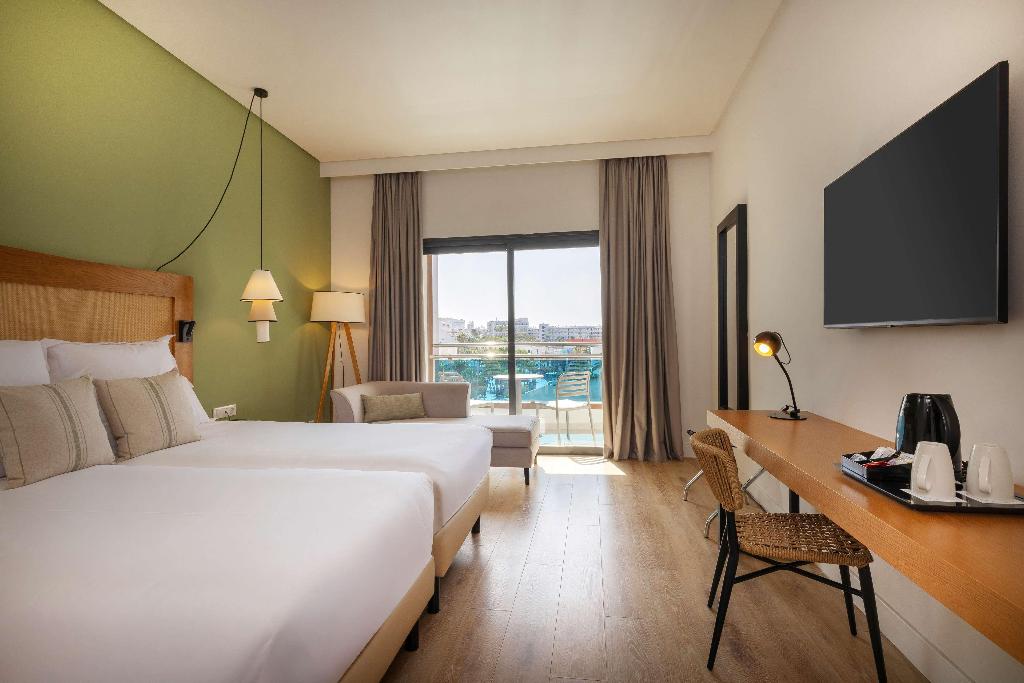 hotel-thumb