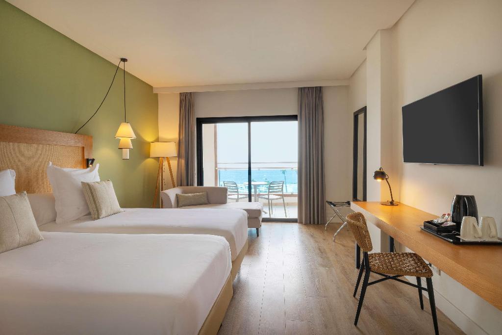 hotel-thumb