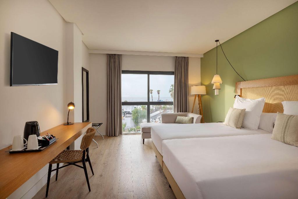 hotel-thumb