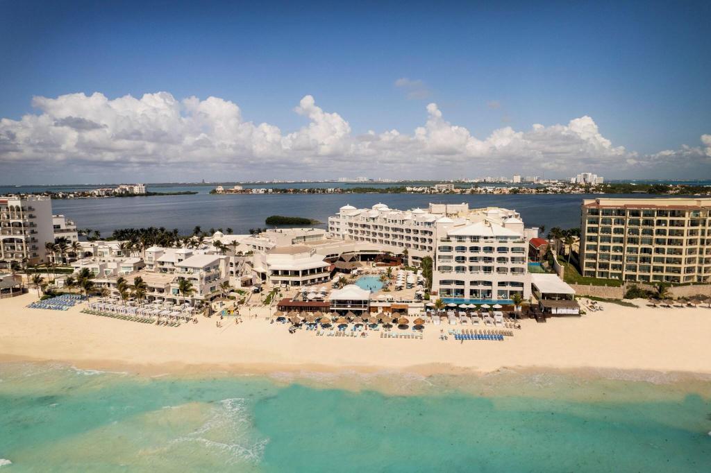 Sunscape Cancun Resort & Spa - All Inclusive - General view