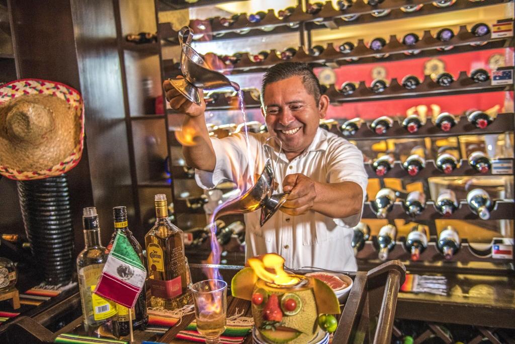 Sunscape Cancun Resort & Spa - All Inclusive - Bar