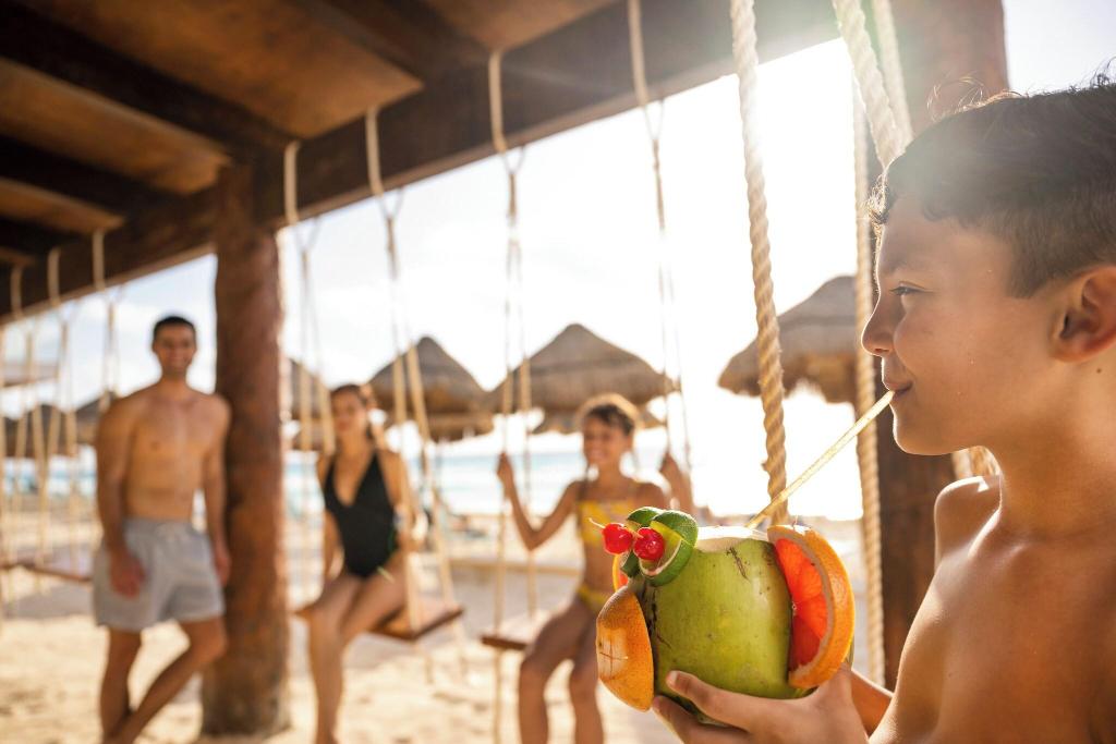 Sunscape Cancun Resort & Spa - All Inclusive - Bar