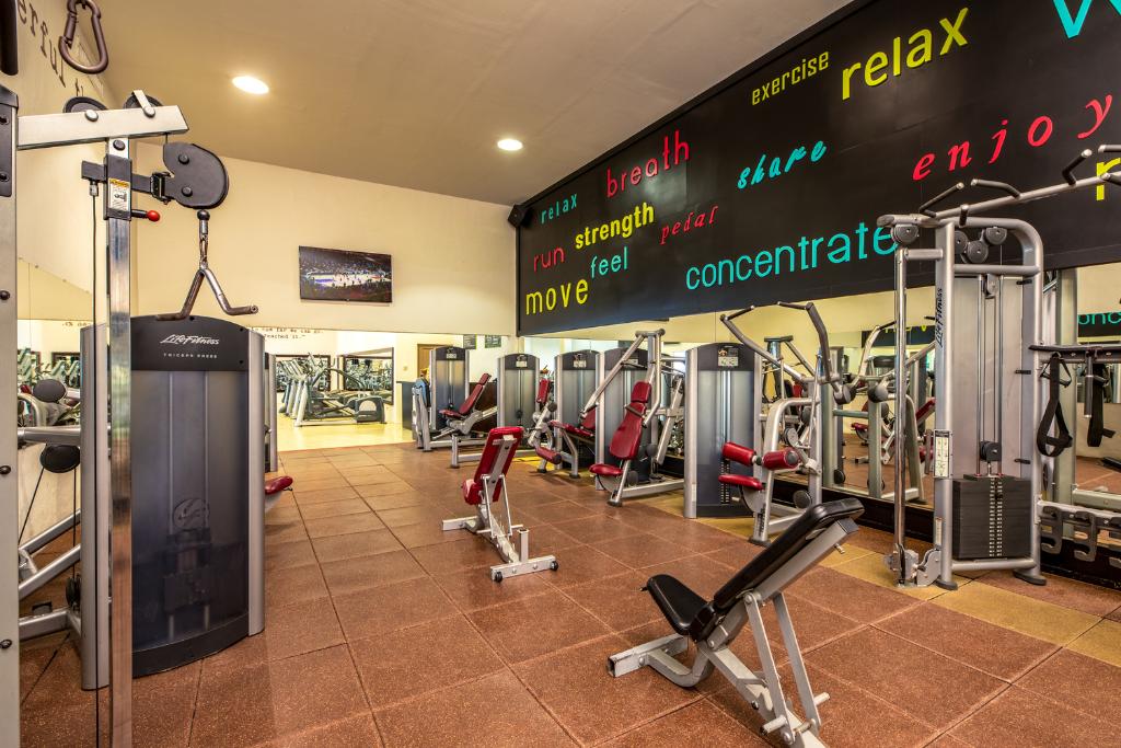 Sunscape Cancun Resort & Spa - All Inclusive - Sports and Entertainment