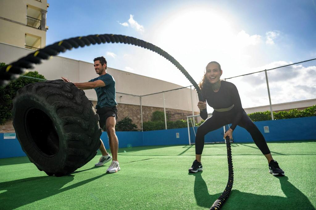 Sunscape Cancun Resort & Spa - All Inclusive - Sports and Entertainment