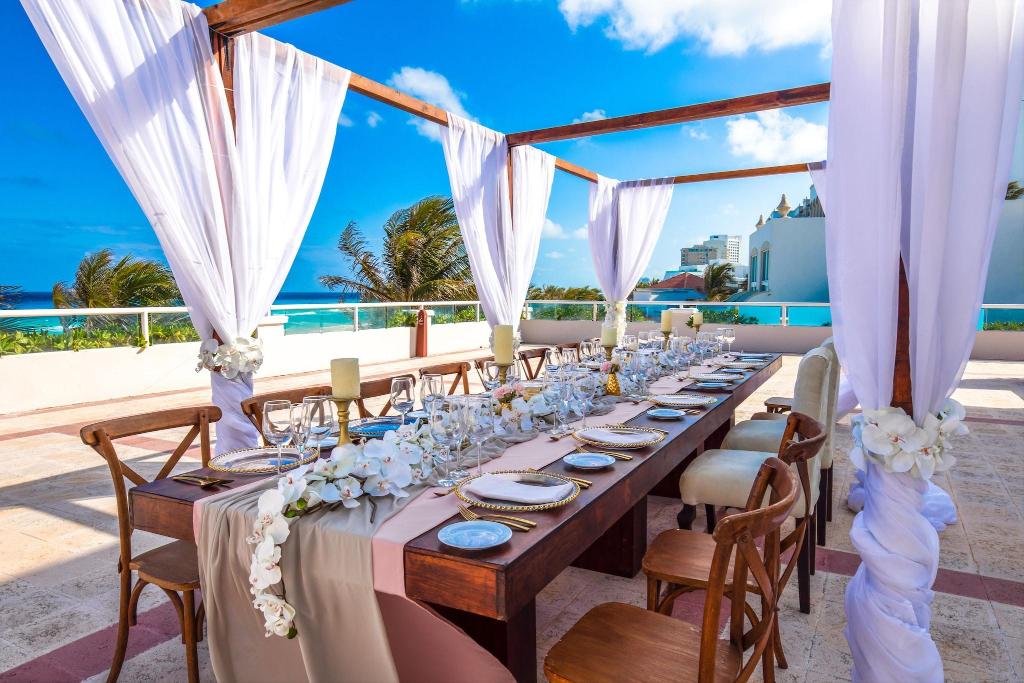 Sunscape Cancun Resort & Spa - All Inclusive - Conferences