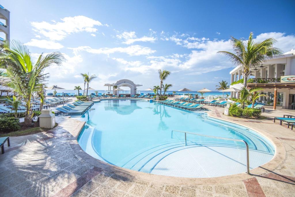 Sunscape Cancun Resort & Spa - All Inclusive - Pool