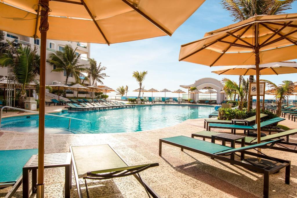 Sunscape Cancun Resort & Spa - All Inclusive - Pool