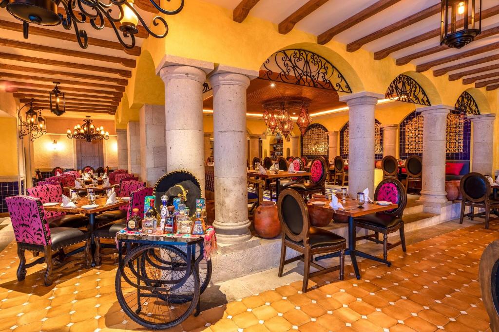 Sunscape Cancun Resort & Spa - All Inclusive - Restaurant