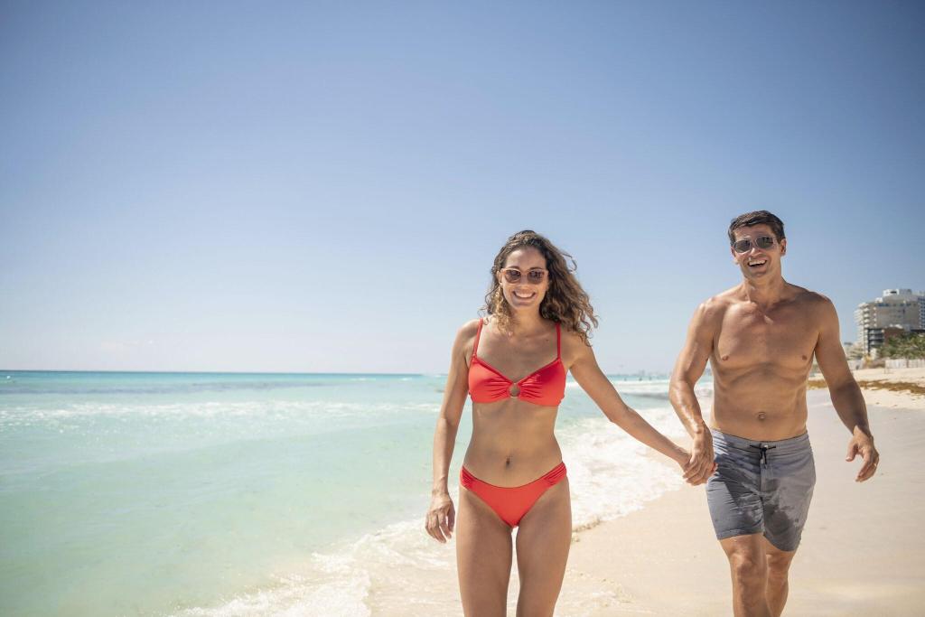 Sunscape Cancun Resort & Spa - All Inclusive - Beach