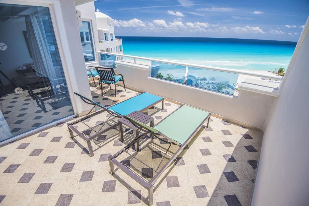 Sunscape Cancun Resort & Spa - All Inclusive - Terrace
