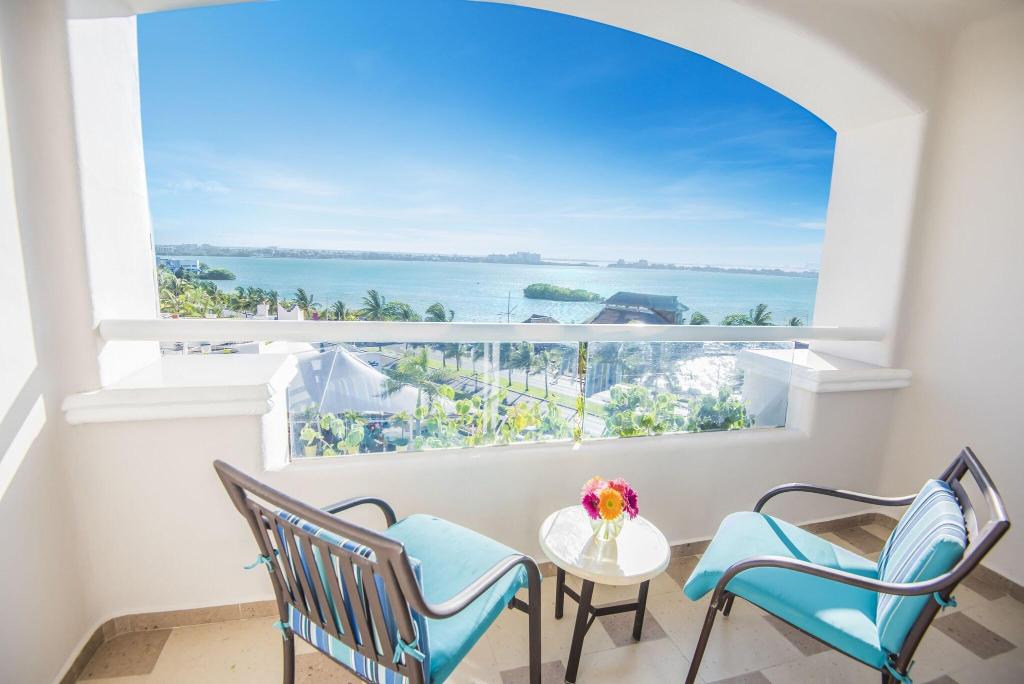 Sunscape Cancun Resort & Spa - All Inclusive - Terrace