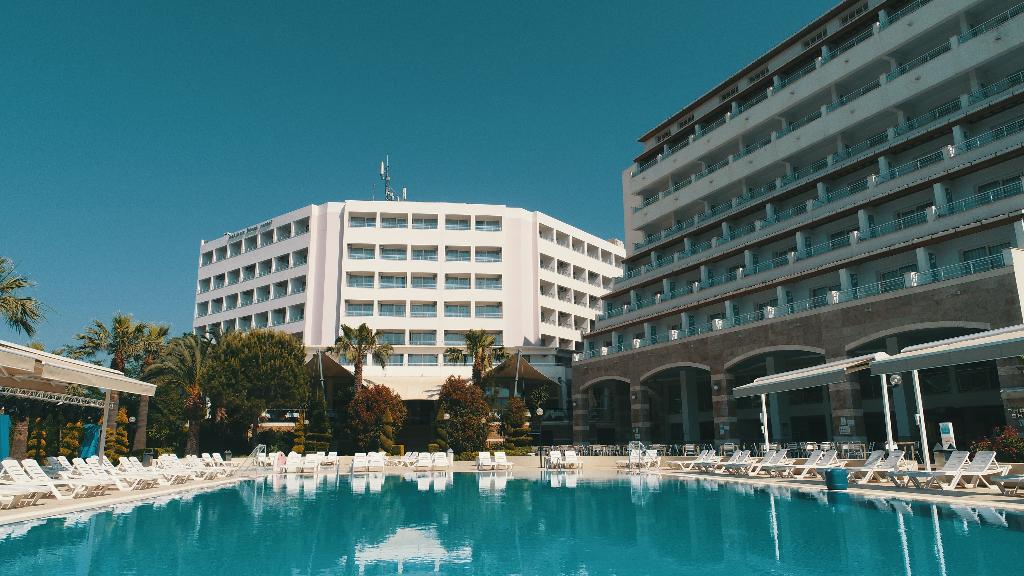 Batihan Beach Resort & Spa