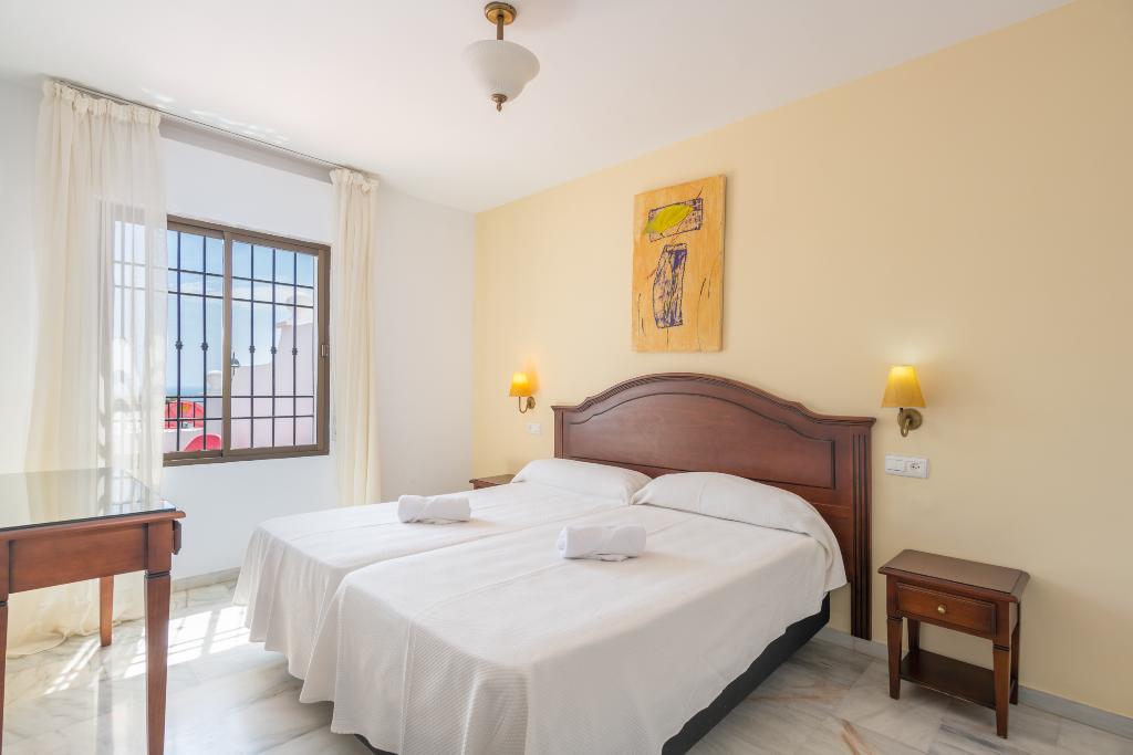 Hotel Playamaro