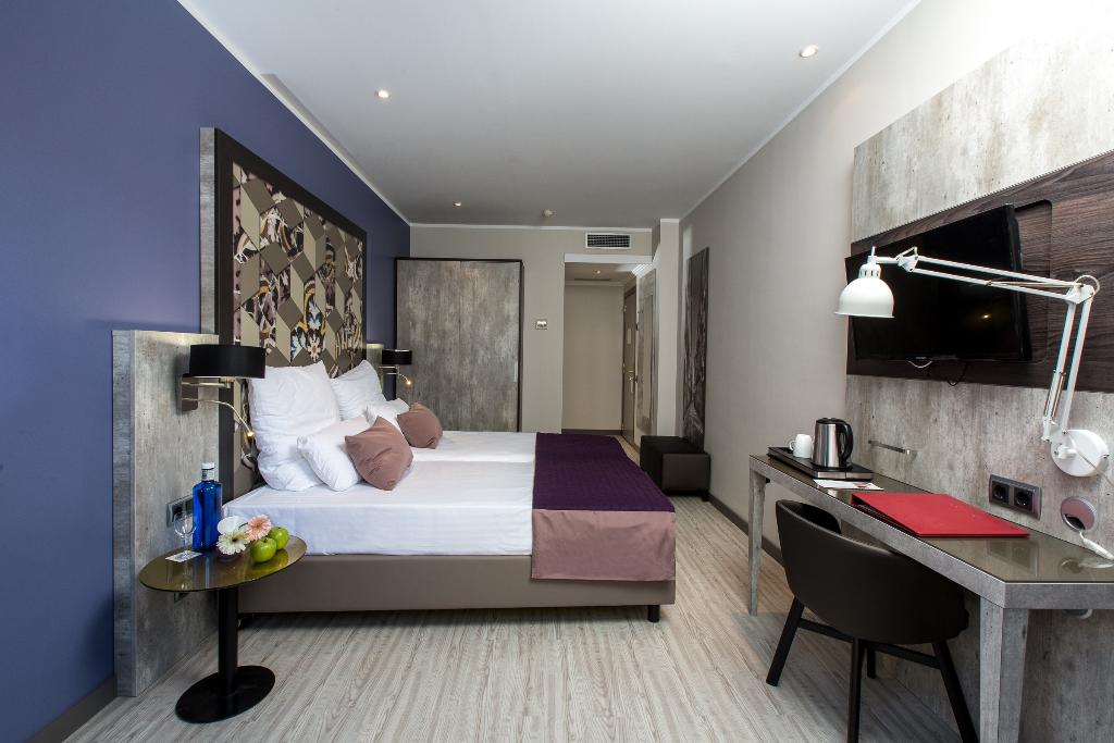 hotel-thumb