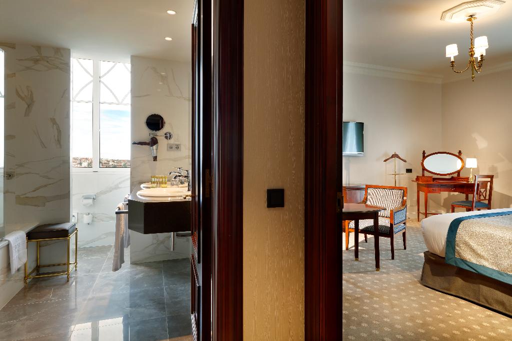 Eurostars Hotel Real