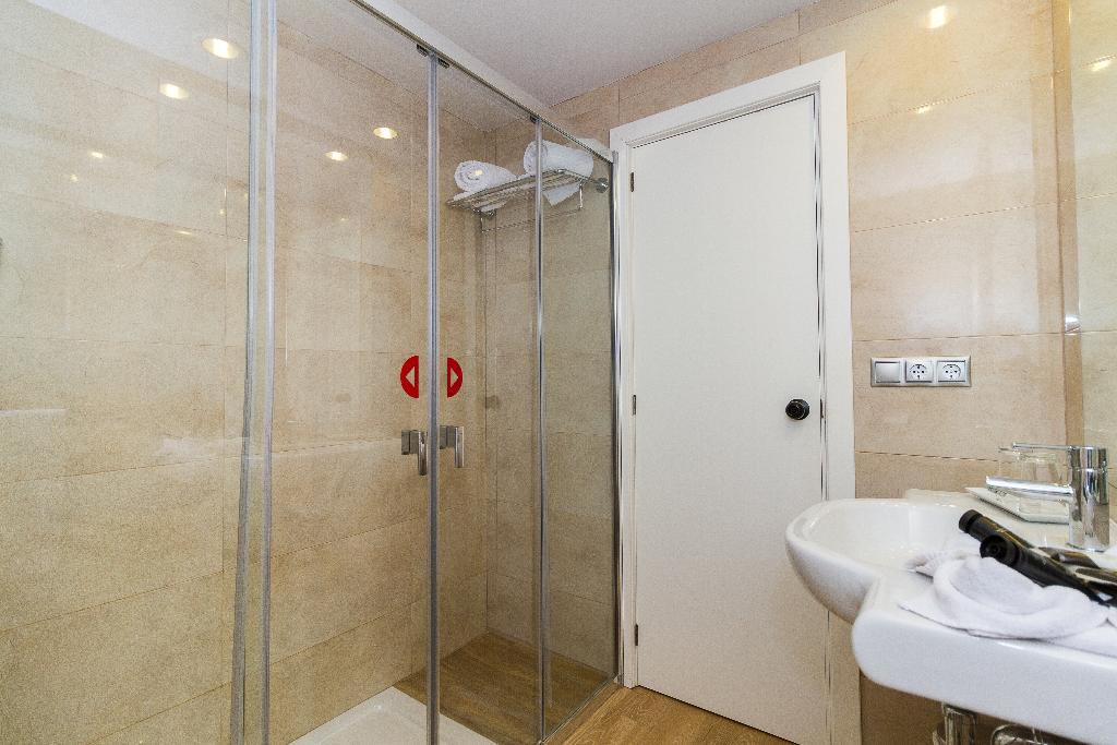 Eix Alcudia Hotel +18