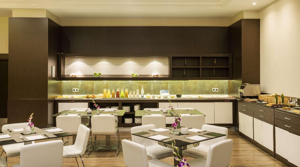 Hotel Ilunion Suites Madrid , Spanien, Madrid. Großes 2