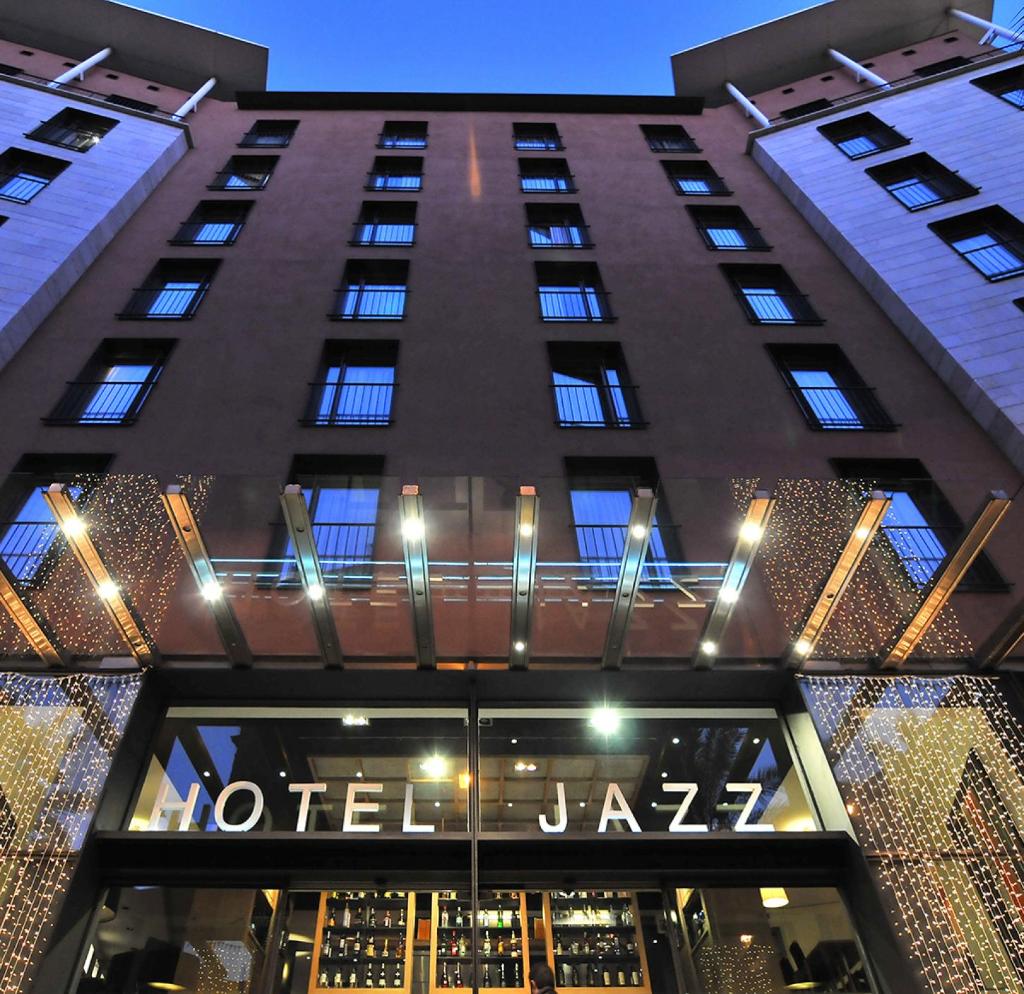 hotel-thumb