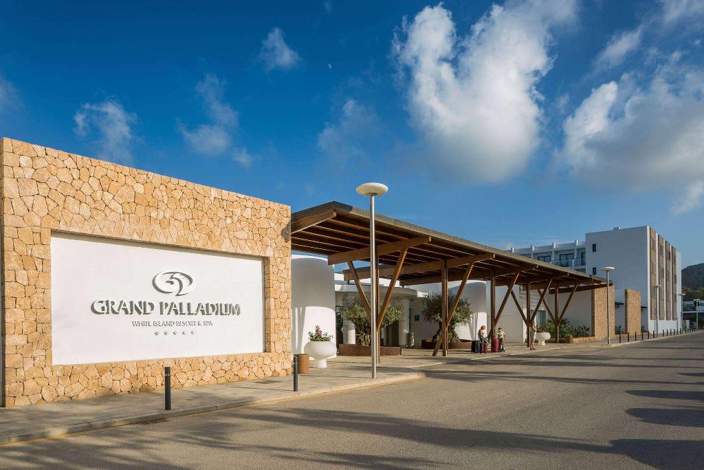 Grand Palladium White Island Resort & Spa photo 153