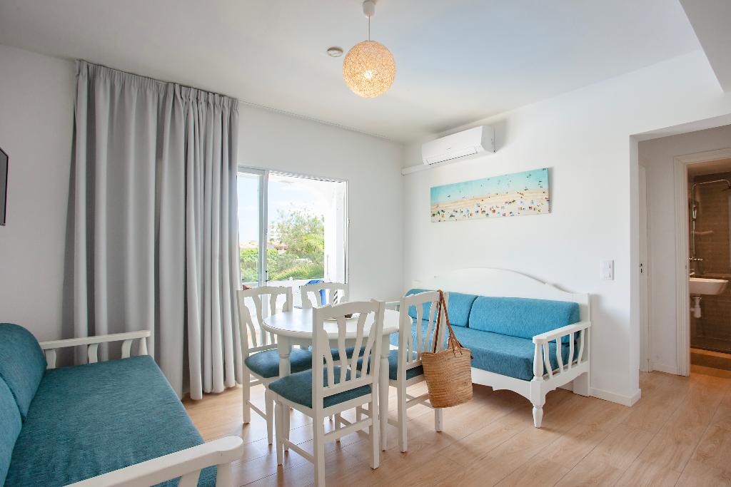 APARTAMENTOS EUROPA