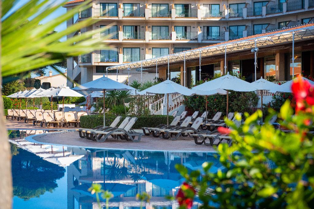 Hotel Valentin Son Bou Hotel and Apartments, Spanien, Son Bou. Großes 63