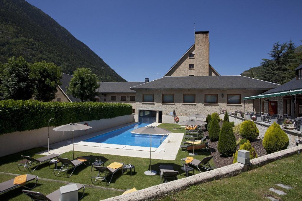 Parador de Arties gallery photo 11