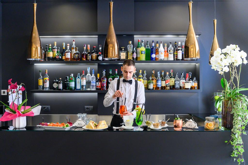 The Republic Hotel - Bar