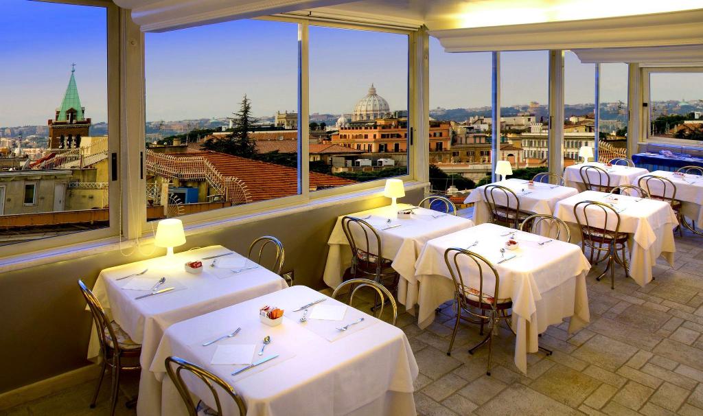 Hotel Marcella Royal Hotel – Rooftop Garden, Italien, Rom. Großes 2