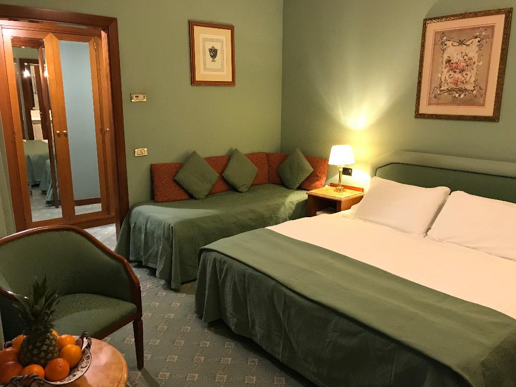 Hotel Mecenate Palace, Italien, Rom. Großes 1