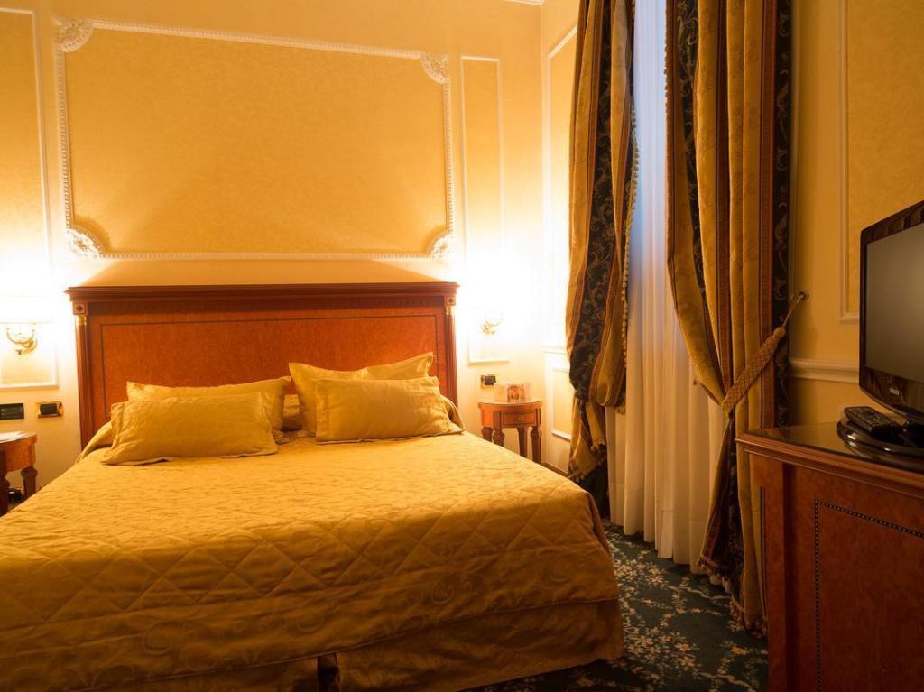 Hotel dei Consoli photo 32