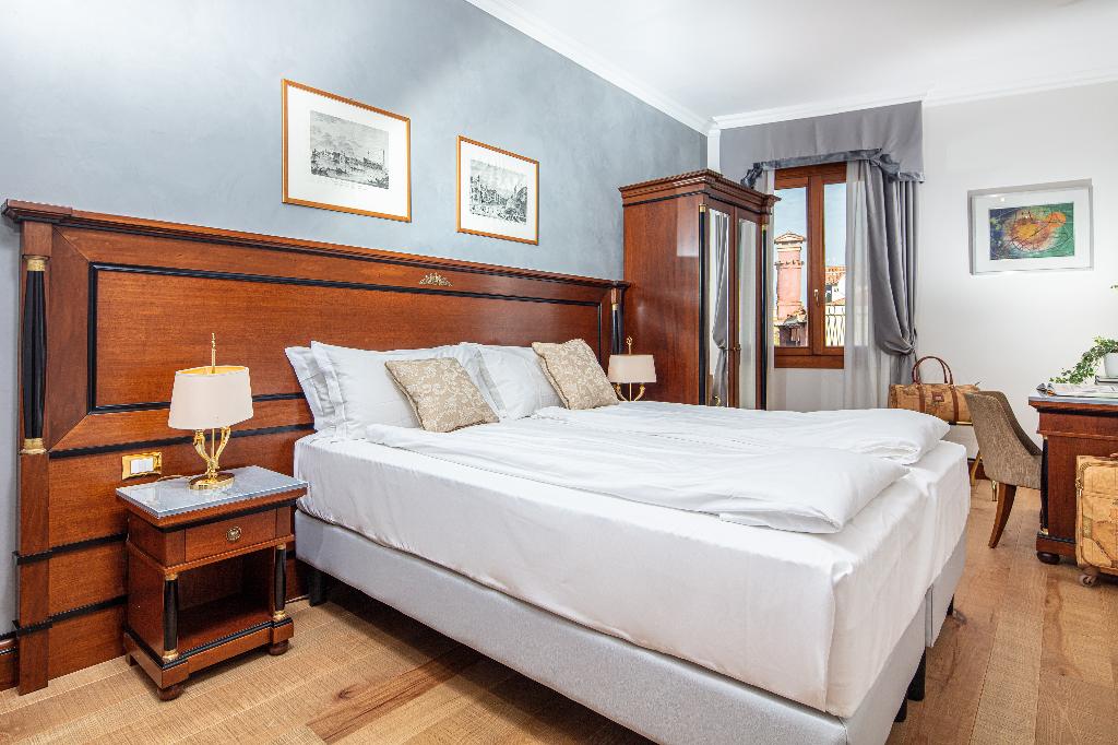 All'Angelo Art Hotel
