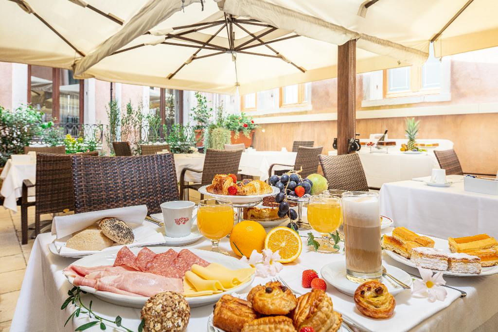 Imagem da galeria de All'Angelo Art Hotel