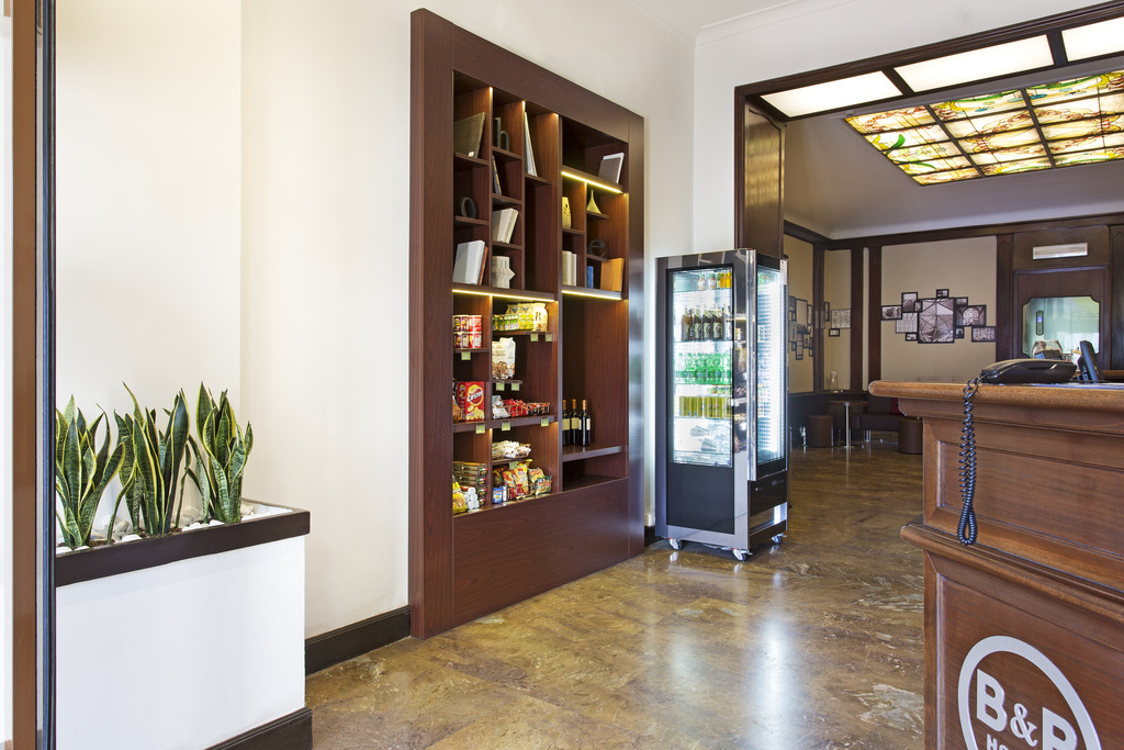 Hotel B&b Hotel Napoli, Italien, Neapel. Großes 32