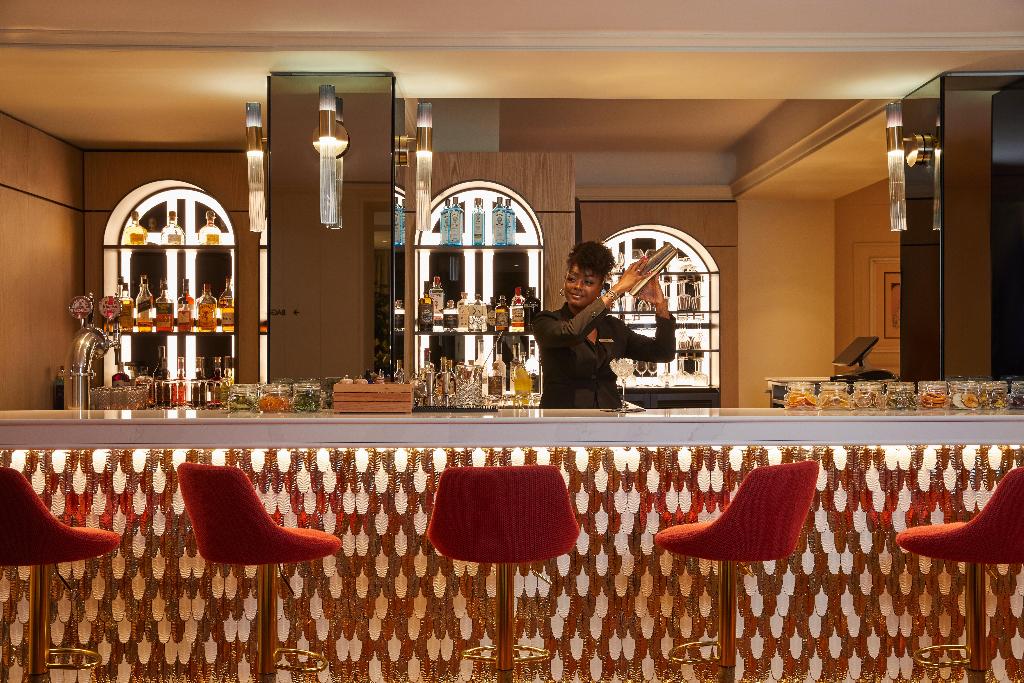 Bar