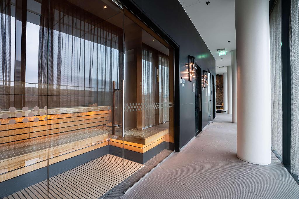 Галерея изображений Hilton Amsterdam Airport Schiphol