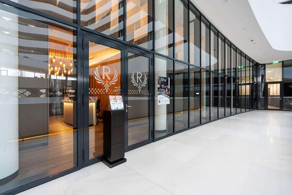 Галерея изображений Hilton Amsterdam Airport Schiphol