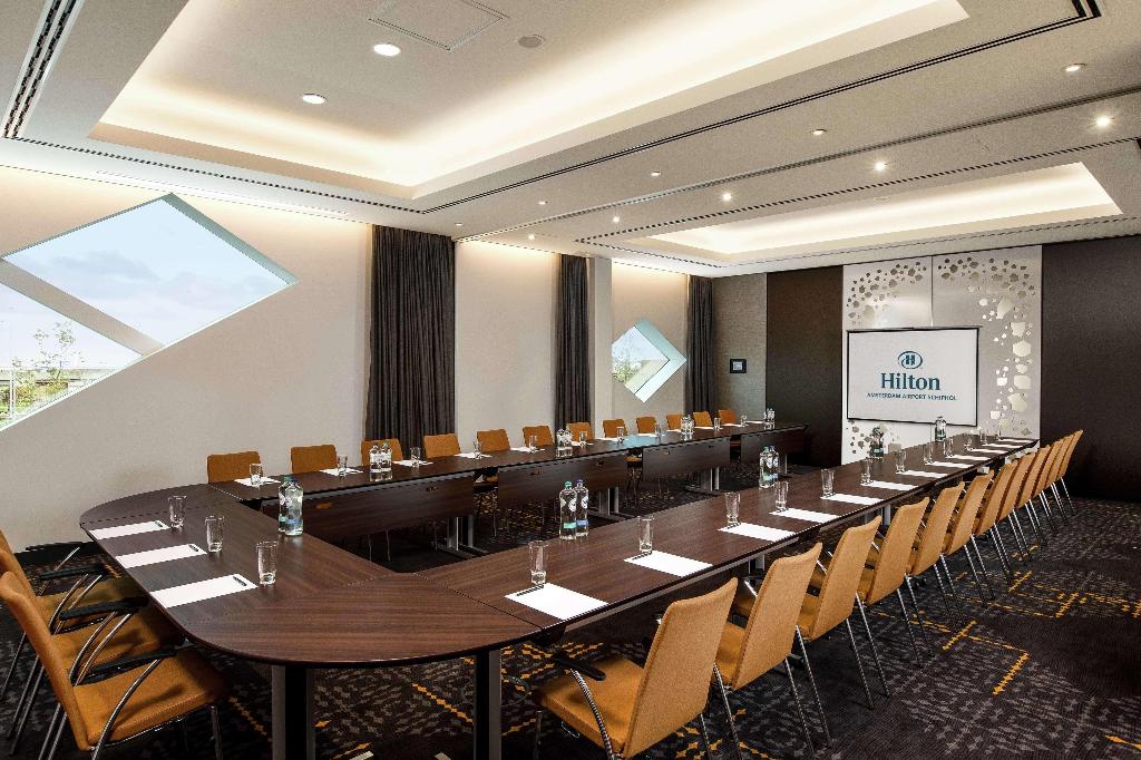 Галерея изображений Hilton Amsterdam Airport Schiphol