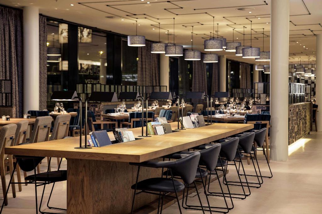 Галерея изображений Hilton Amsterdam Airport Schiphol